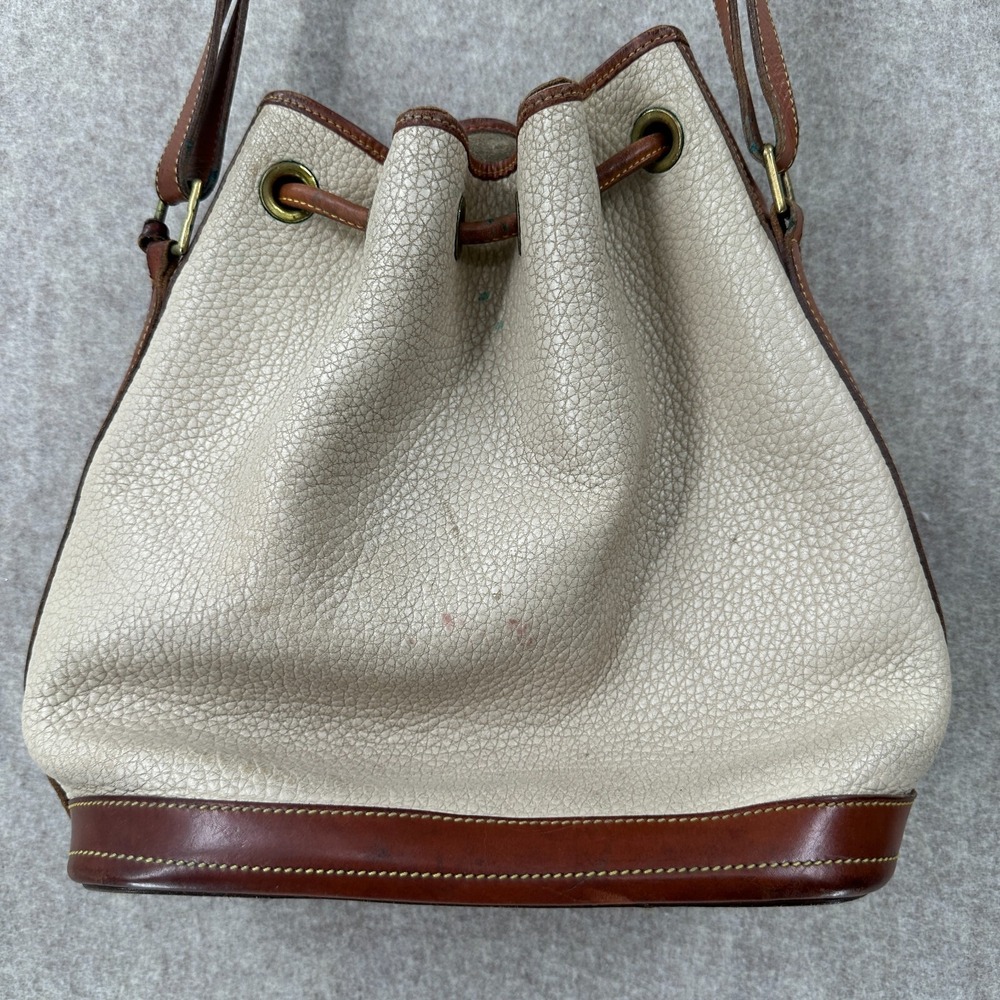 Dooney & Bourke Vintage Off‎ White Leather Drawstring Bucket Shoulder Bag - Picture 4 of 10